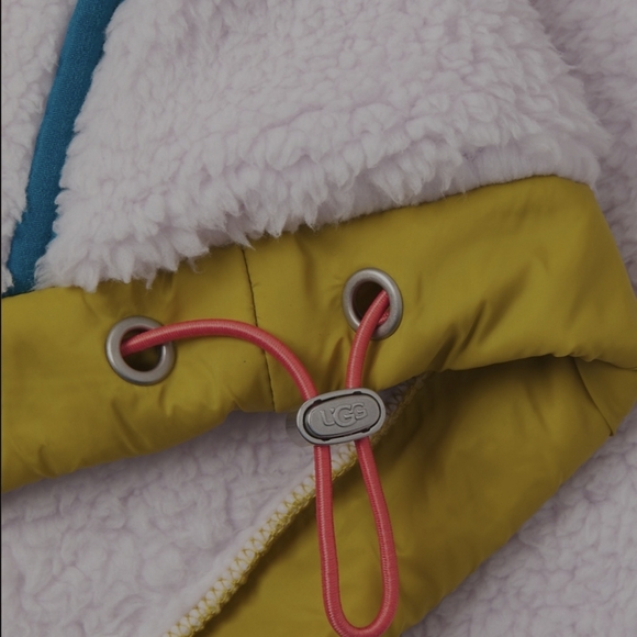 Ugg pullover - Picture 16 of 16